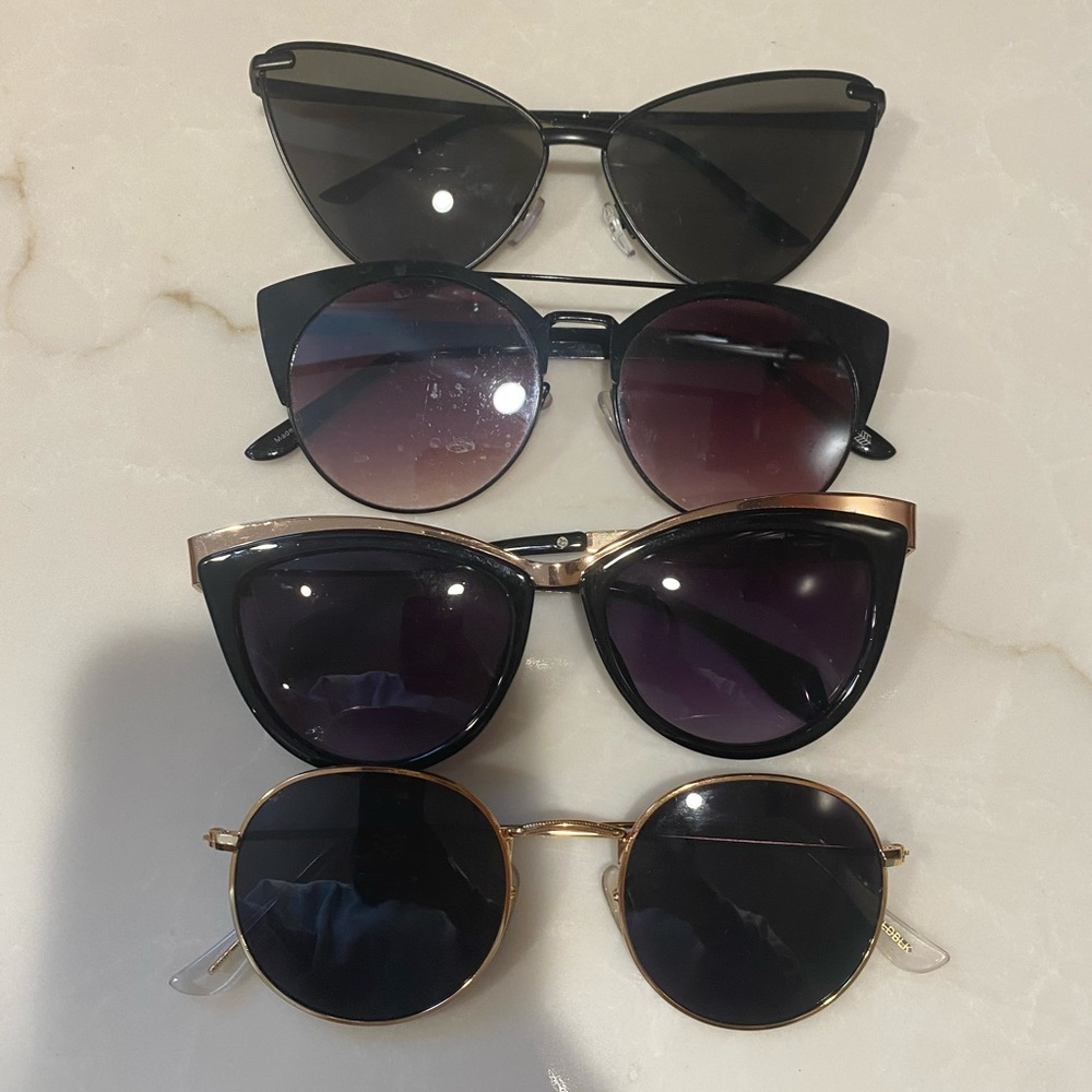 Black sunglass set